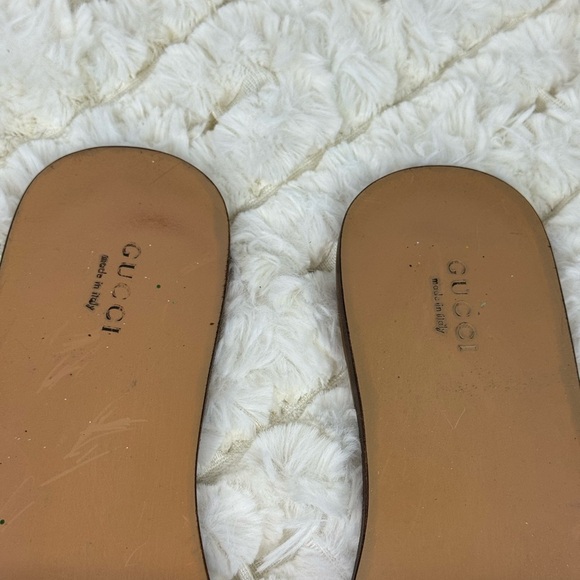 Gucci White and Gold Slide Sandals with Fringe Size 39 - Picture 13 of 13